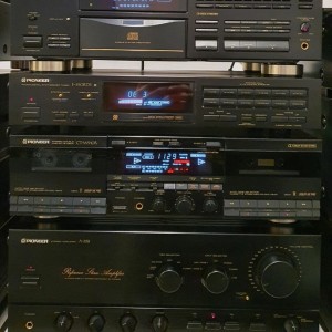 Pioneer A-858 Stereo System